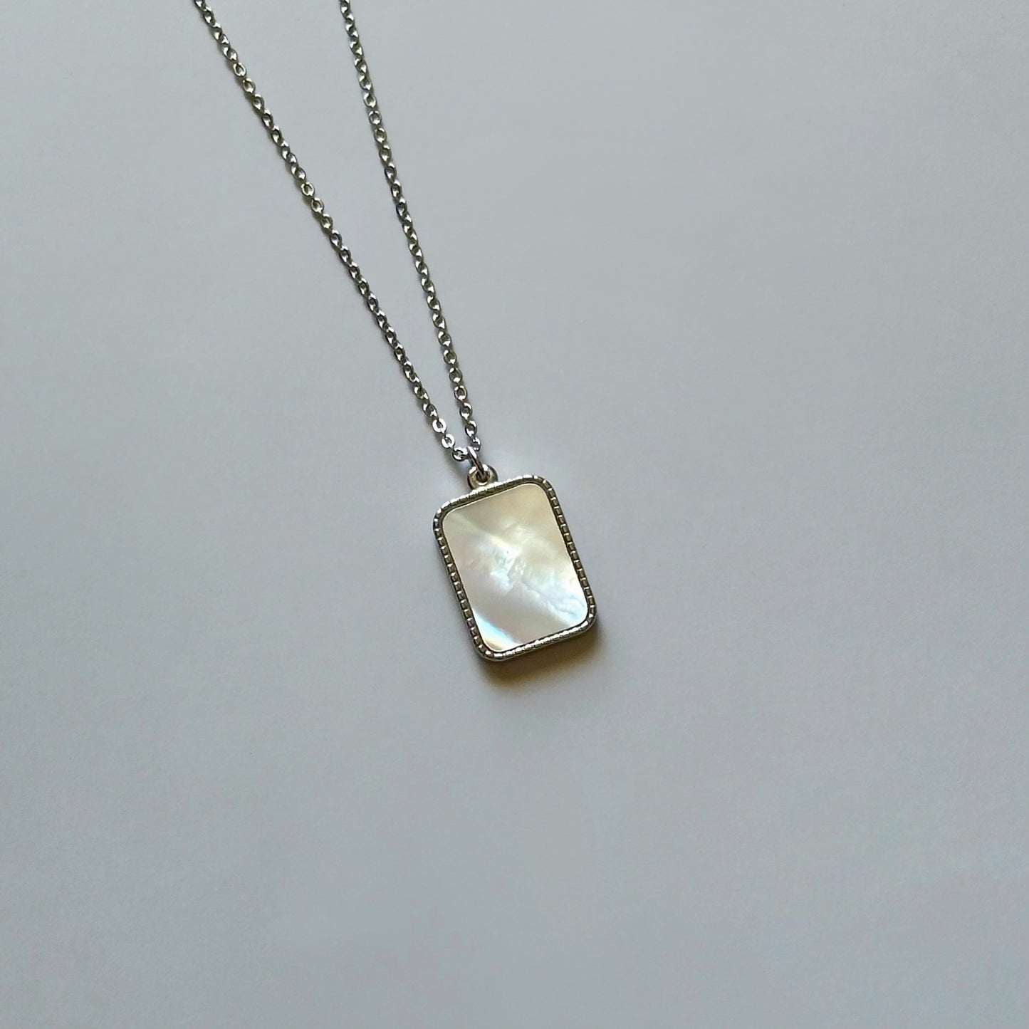 Mother of pearl rectangle mirror pendant Necklace