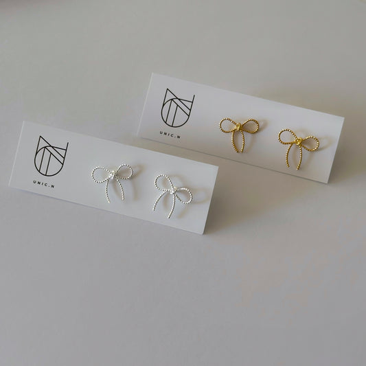 Ribbon stud earrings