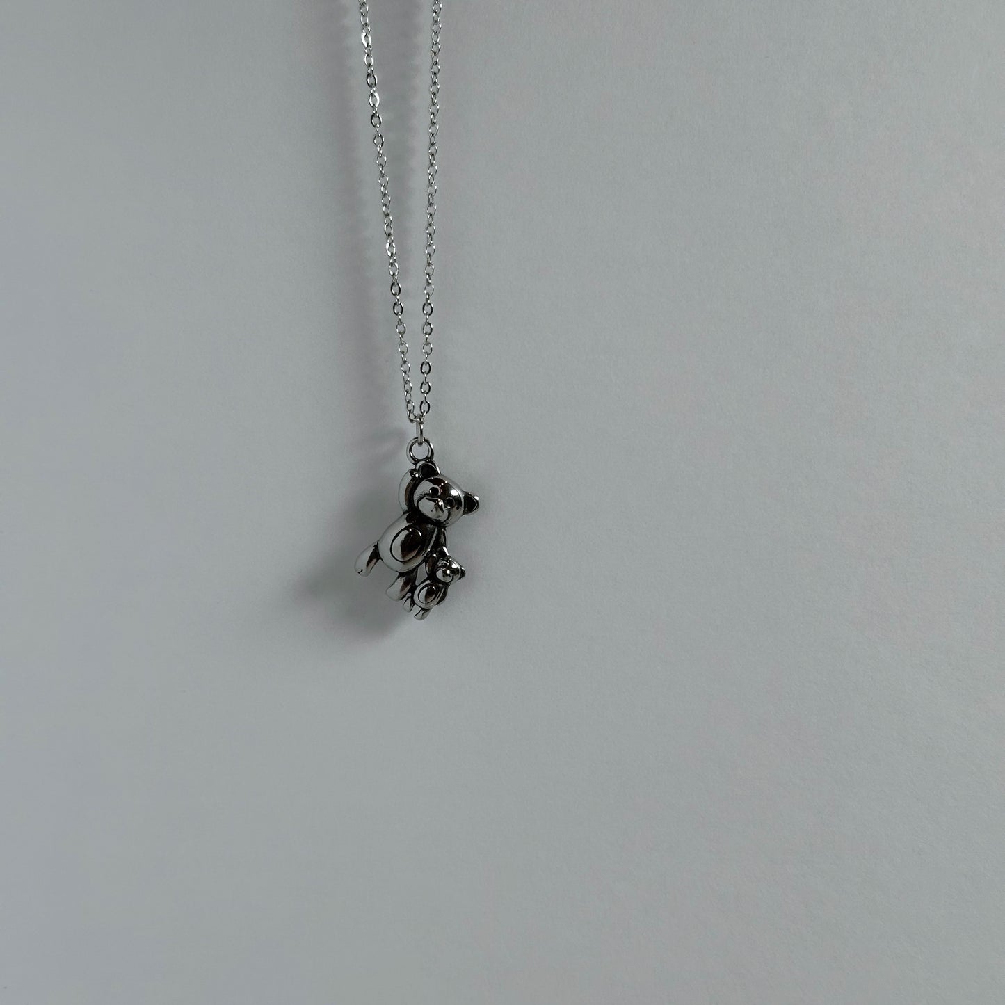 Hanging bear Necklace