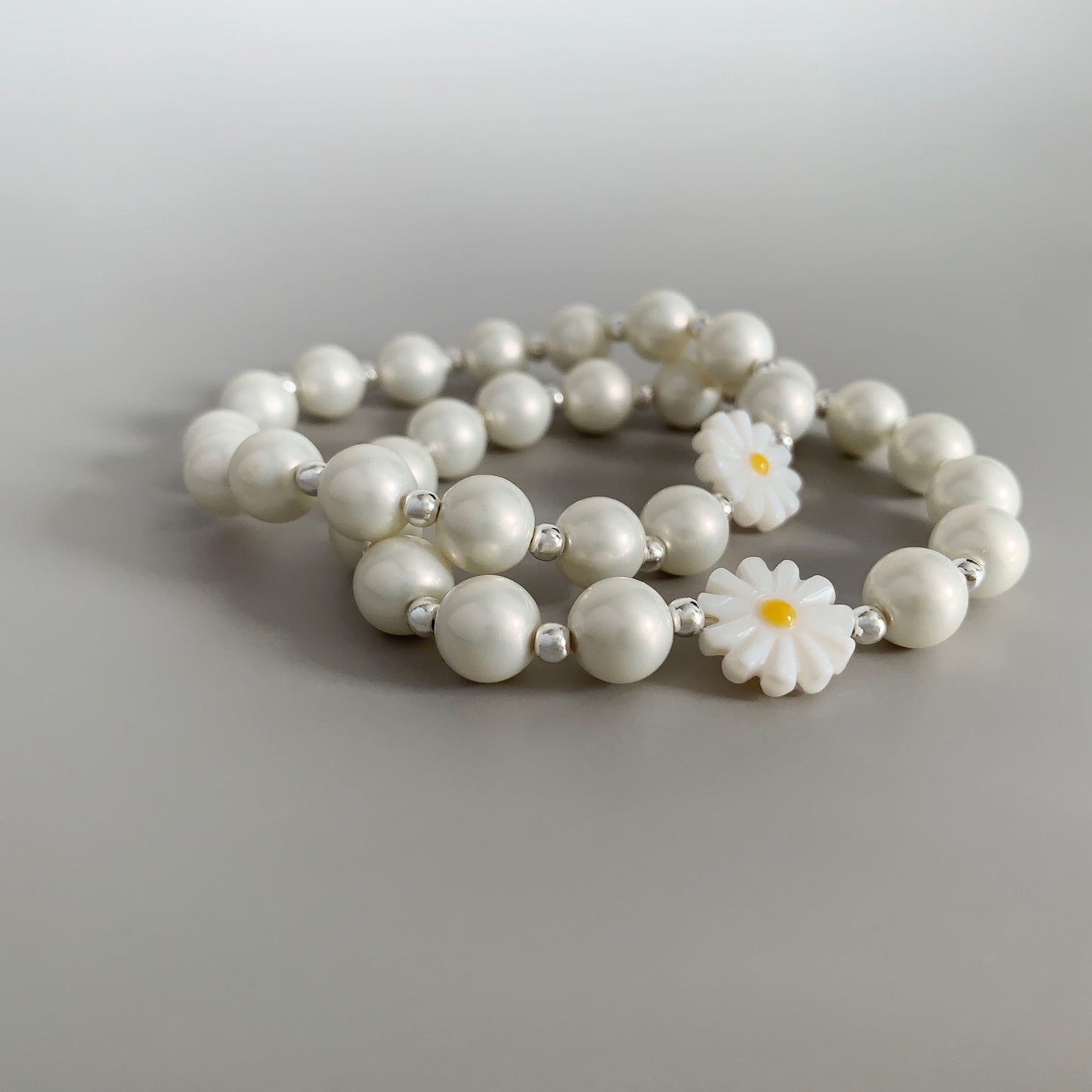 Daisy  Pearl Bracelet