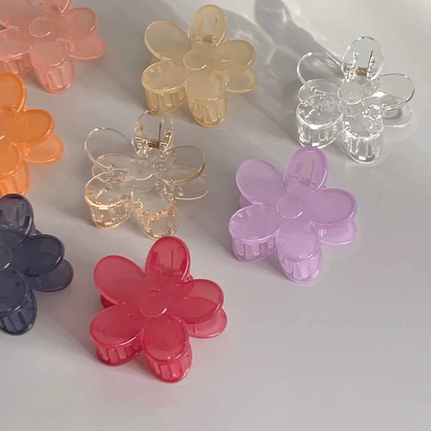 Glossy Flower claw clip