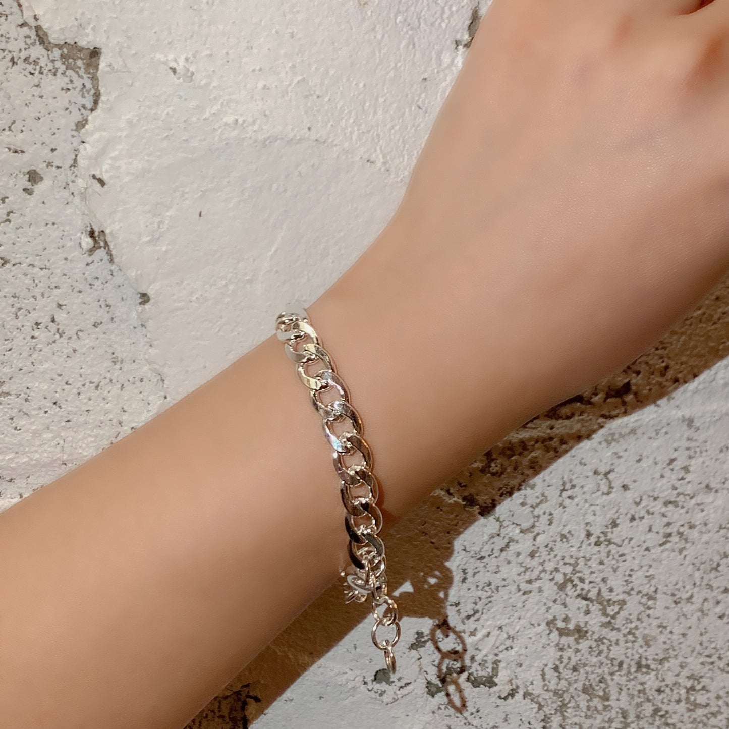 Curb chain bracelet